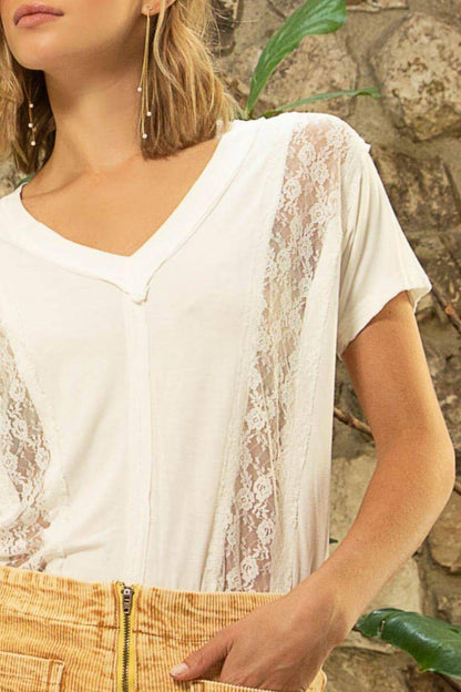 Pol Insert Lace Out Out Outsam Detalhe Camiseta de Gão de Manga Curta