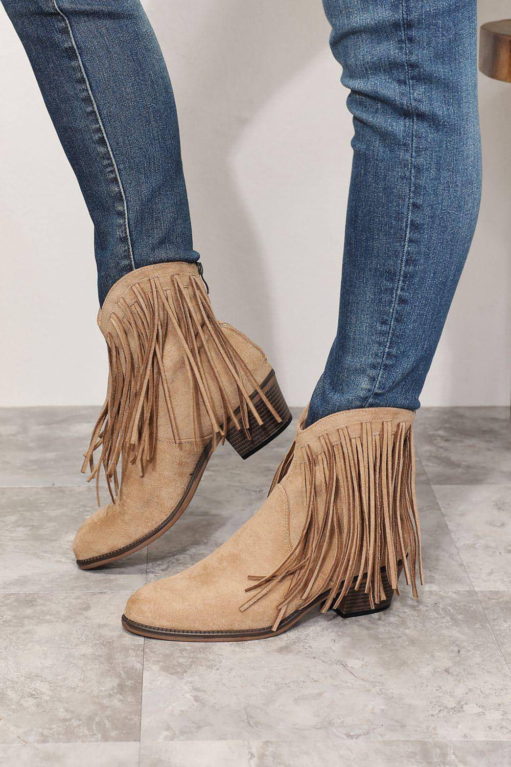 Botas vaqueras estilo western con flecos Legend para mujer