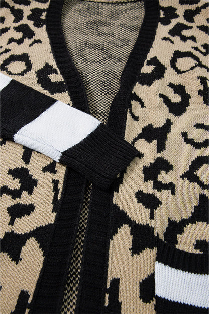 Me mëngë me vija të zeza Leopard Printim i hapur para triko me xhepa