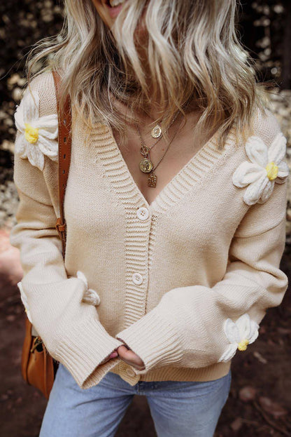 Pergament Elegant blomsterdekor-knapp foran cardigan