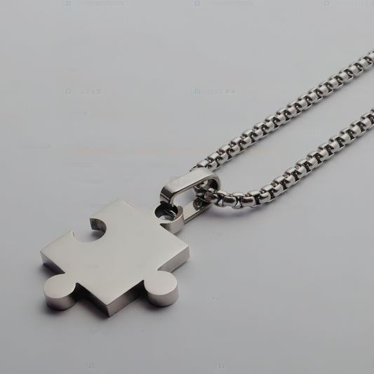 A Pair Of Puzzle Lettering Commemorative Pendant Necklace