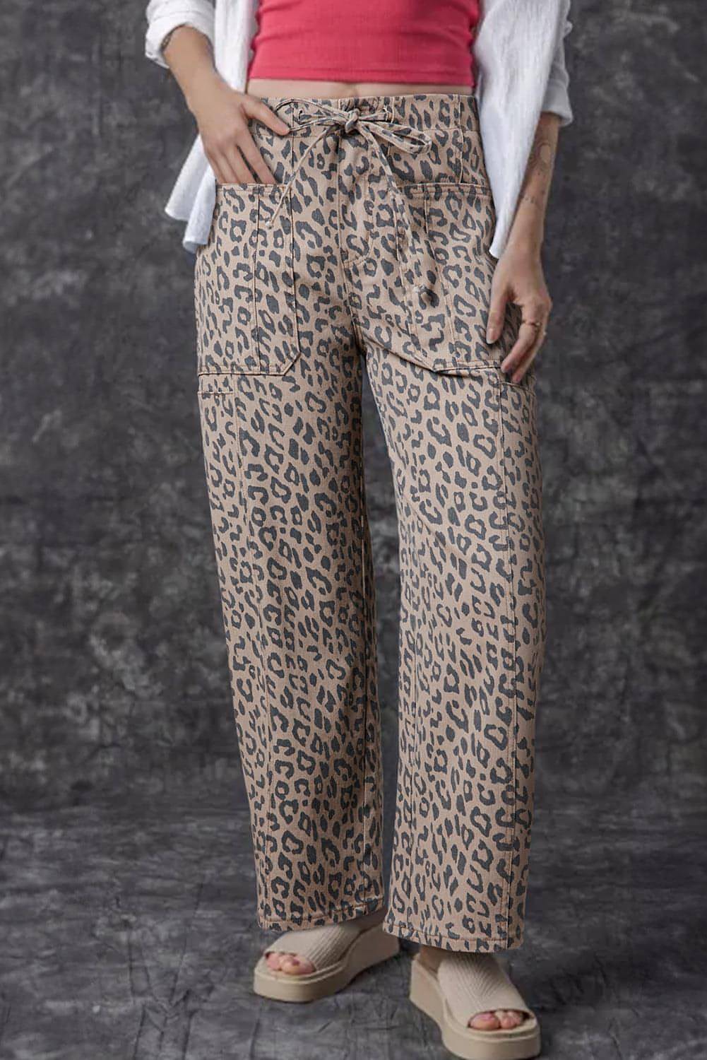 Khaki Leopard tryckt dragstring midja fick breda ben jeans