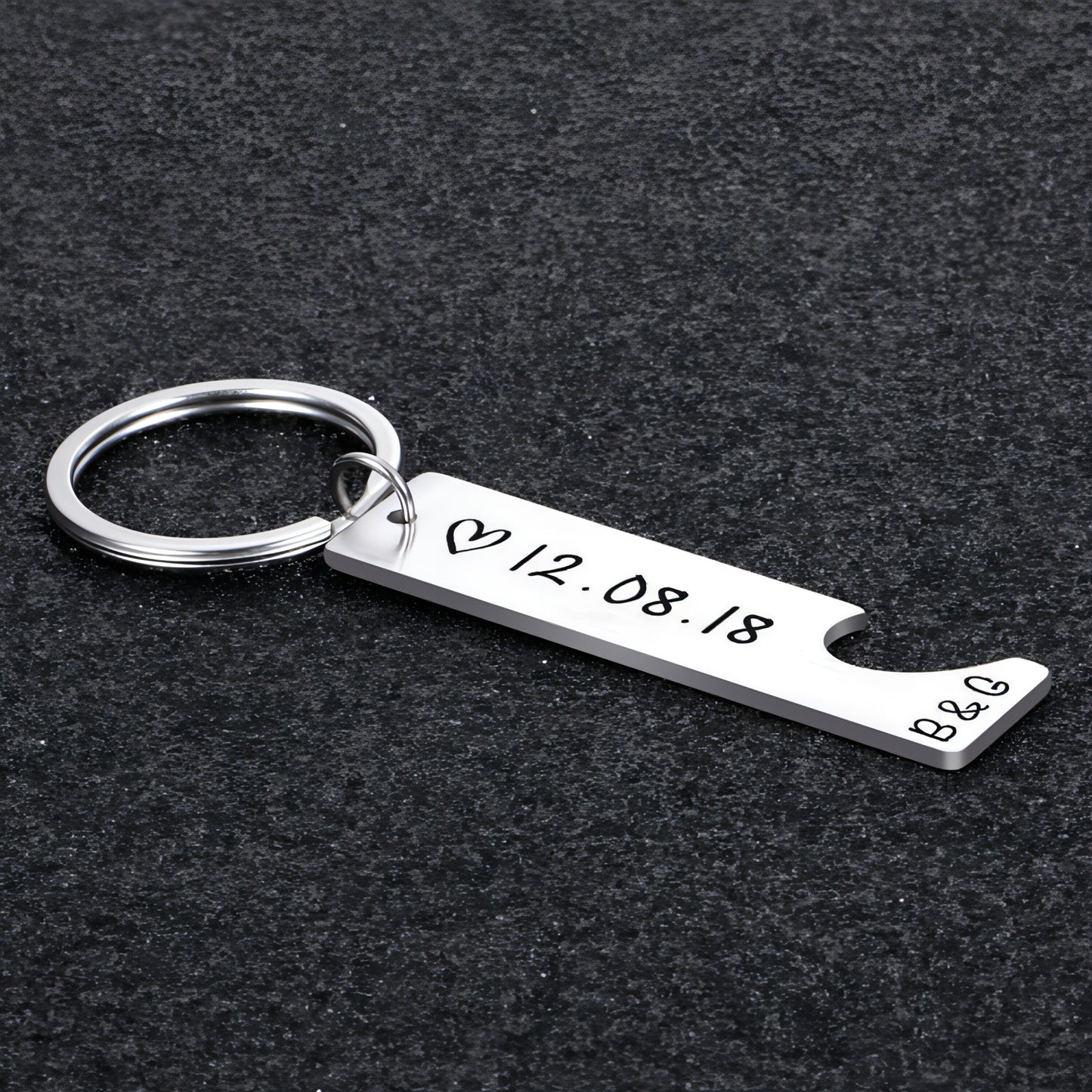 Customized Couples Keychain – Personalized Gift for Boyfriend, Girlfriend, Husband & Wife