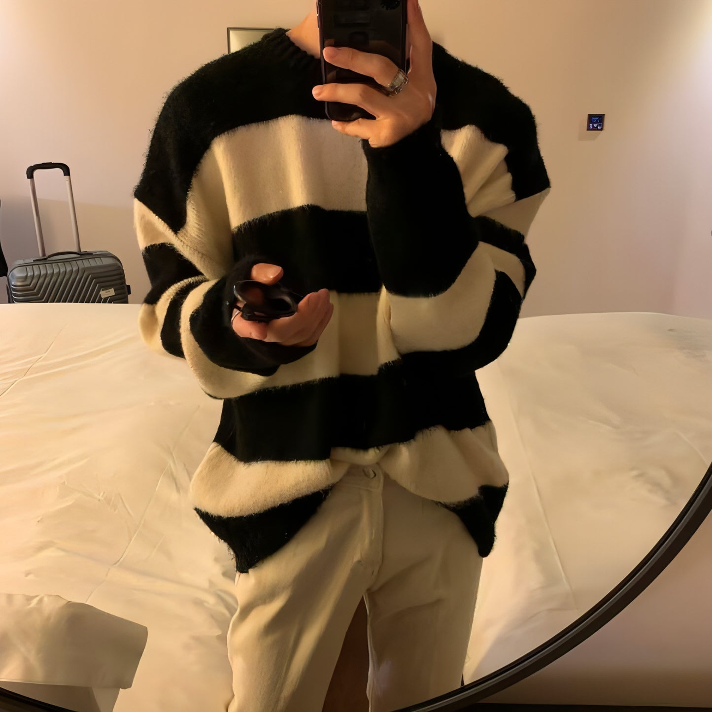 Round Neck Striped Design Sense Niche Soft Glutinous Sweater Men