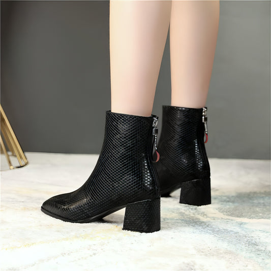 Women's boots with thick heel and large size