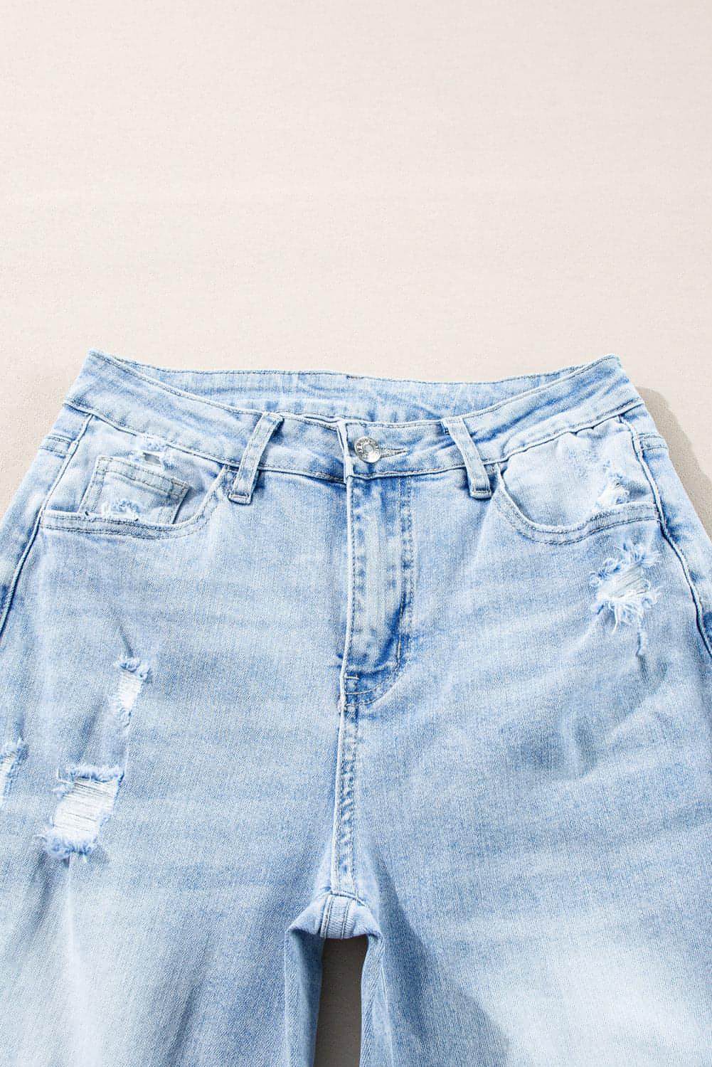 Beau Blue Light Lave jeans angustiados