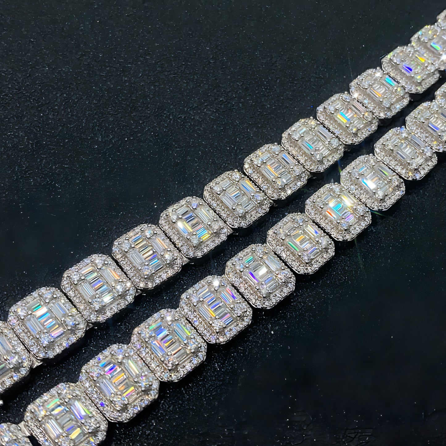 S925 Silver Rectangular Moissanite Cuban Link Chain – Sophisticated and Stylish