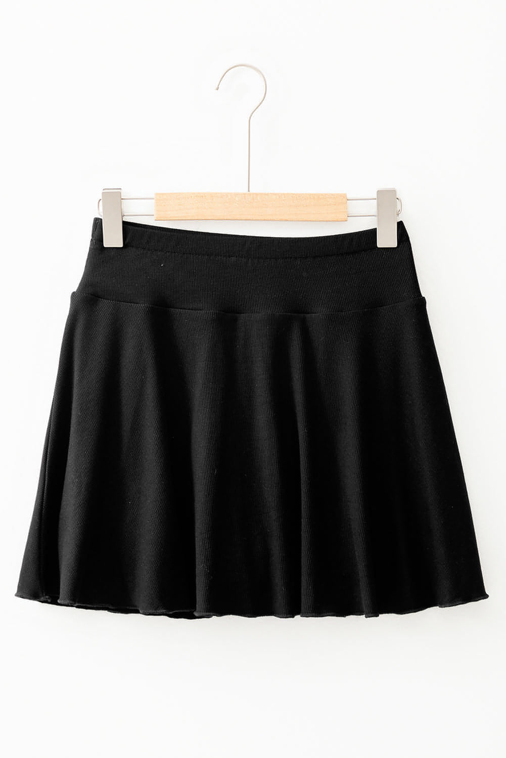 Jupe-short trapèze noire taille haute drapée avec poche pour téléphone