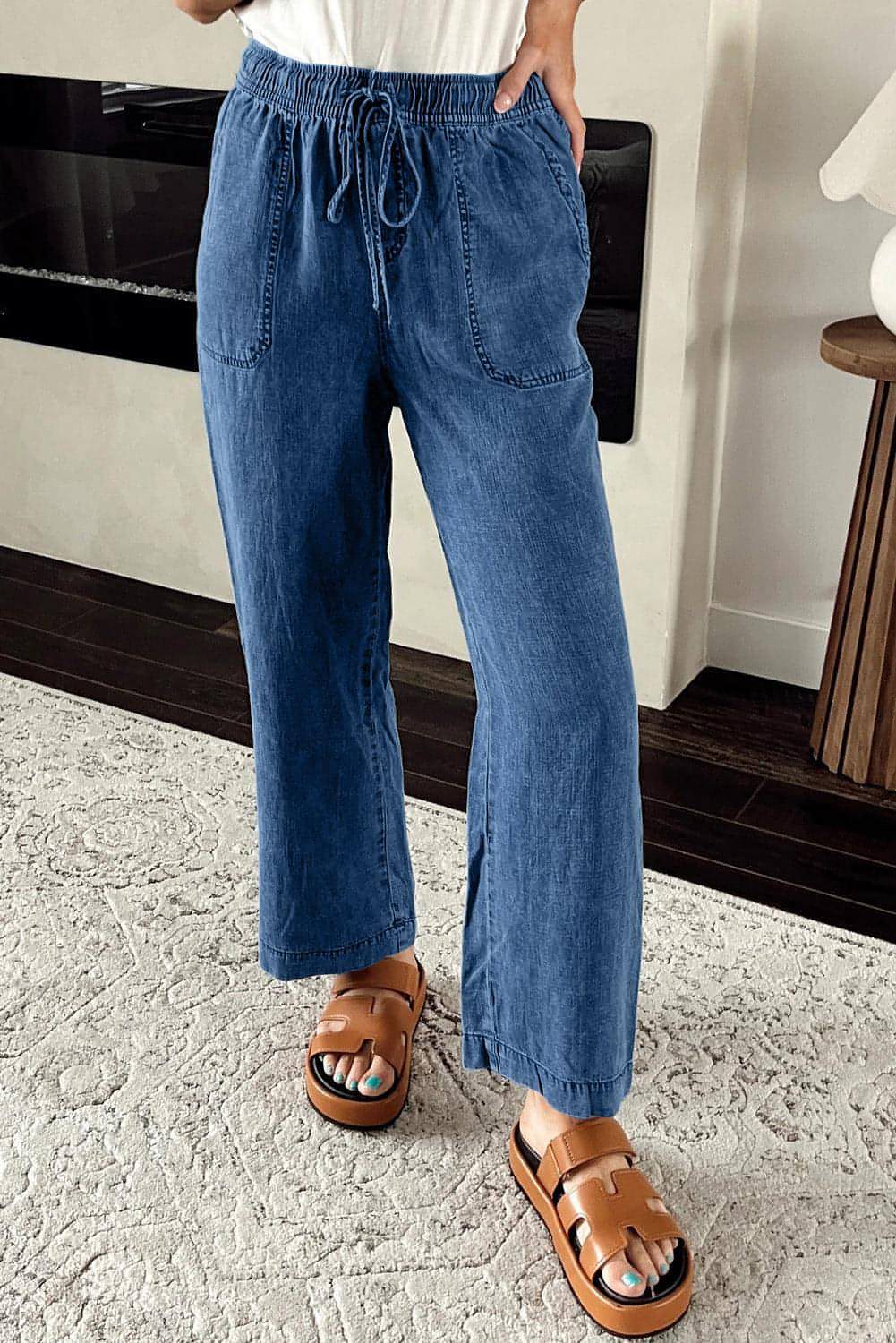 Pantalon en denim droit ample avec cordon de serrage et lavage minéral bleu voile