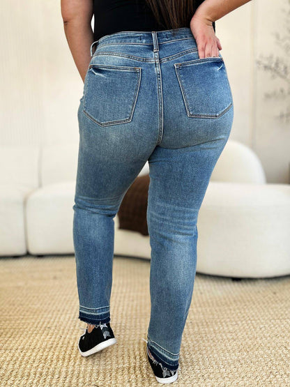 Judy Blue Tam Boy Orta Bel Sert Magic Release Hem Jeans