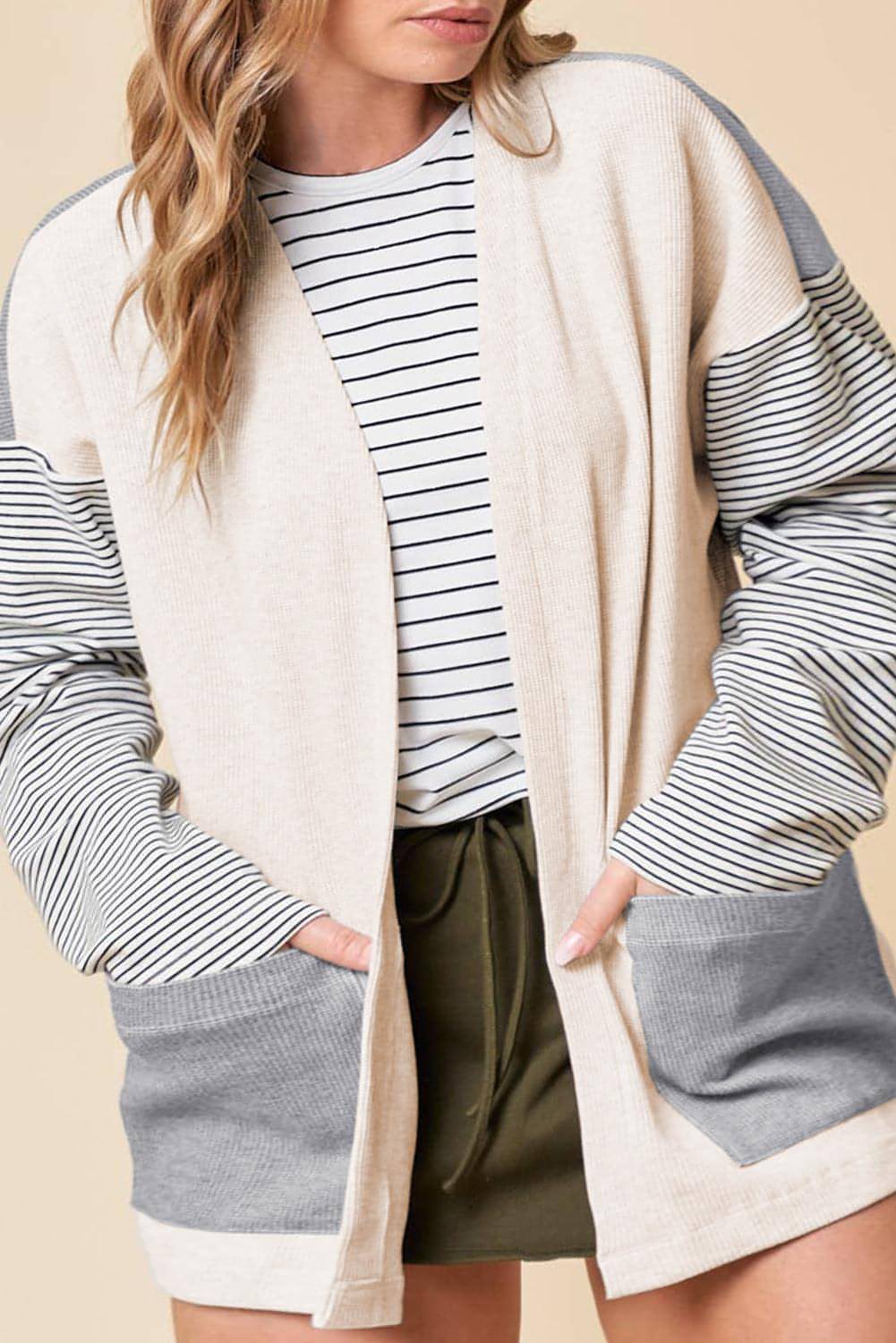 Black Stripe ColorBlock Patchwork Open Front Cardigan z žepom