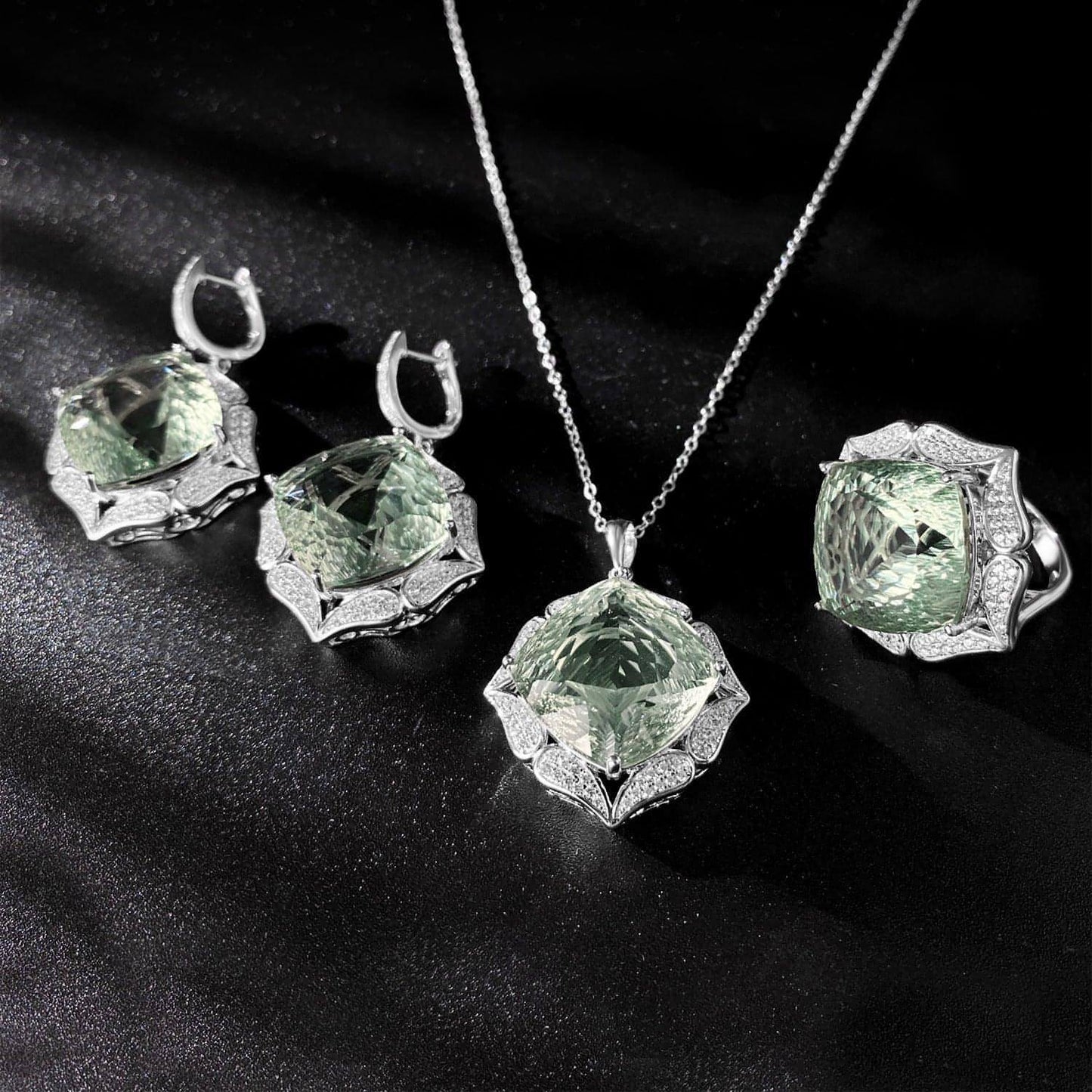 Luxus Pullover Kette Weiblichkeit S925 Silber Set Große Natürliche Grüne Kristall Anhänger Hochwertiger Schmuck