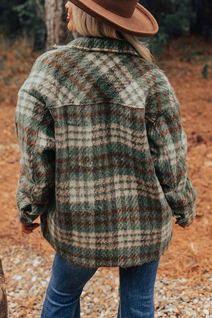 Chaqueta con cuello vuelto, bolsillos en el pecho y estampado de cuadros verde niebla