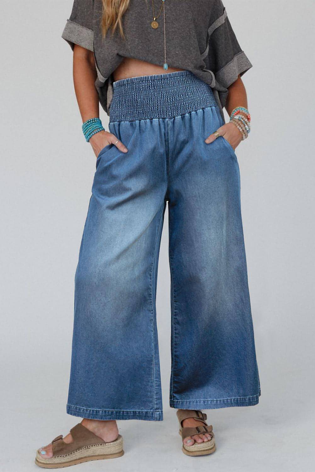 Jeans de perna larga da cintura de Ashleigh Blue Smocked