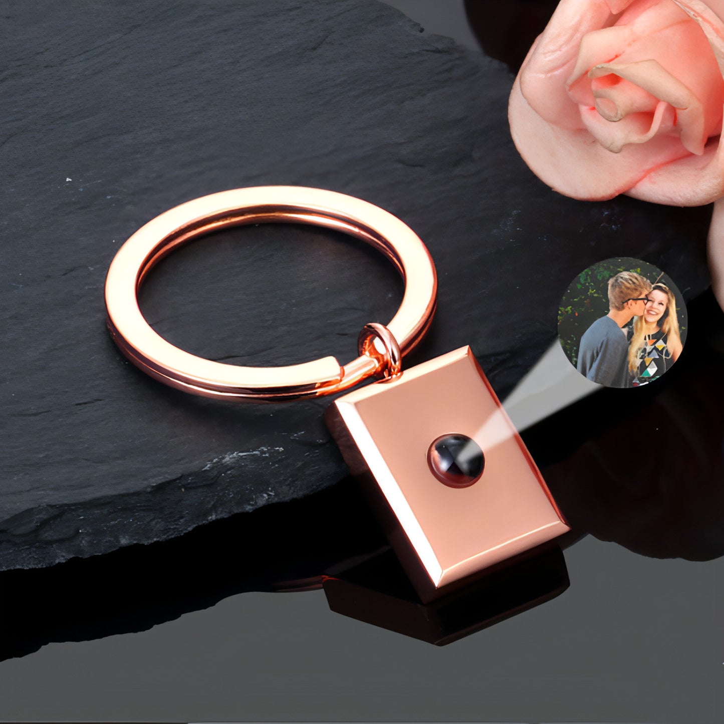 Customized Square Keychain Pendant with Bracelet & Projection Photo