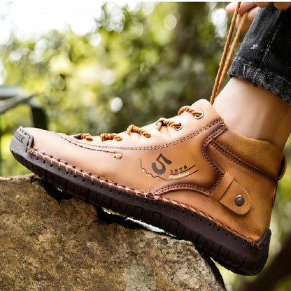 A1. Hand-sewn Men's Oversize Outdoor Boots Leather Shoes