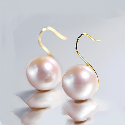 Bright Moonlight Freshwater Pearl Ear Hook