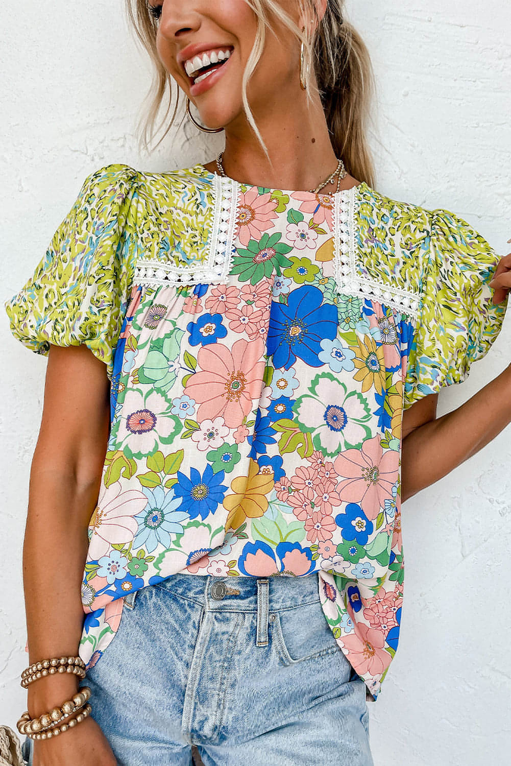 Groene bubbel mouw kanten trim bloemen gemengde print blouse