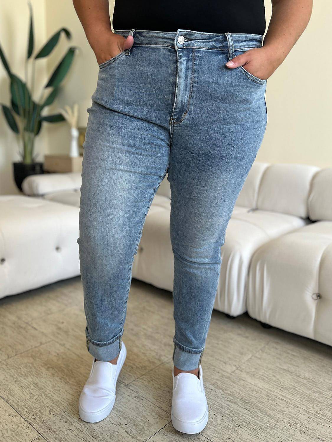 Judy Blue Full Size High midje manschett Jeans