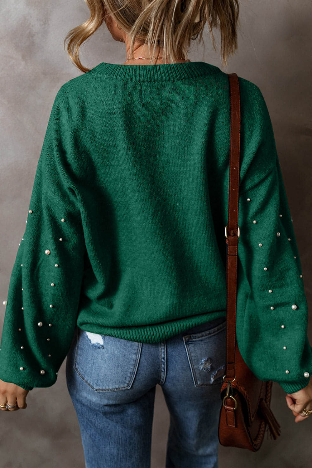 Evergreen-Perlenpullover mit überschnittener Schulterpartie und Rundhalsausschnitt