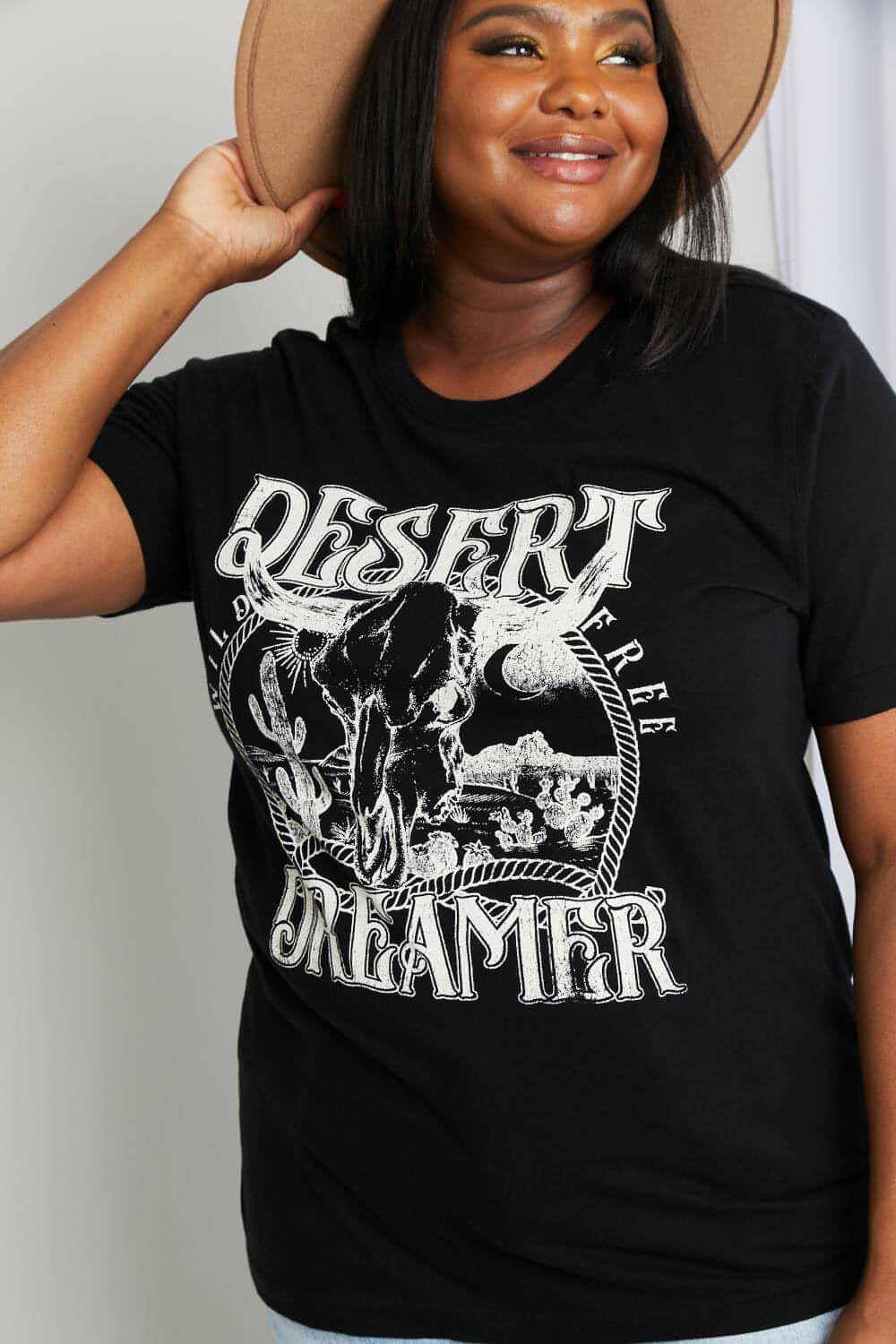 Tee gráfica do Desert Dreamer em tamanho grande mineb