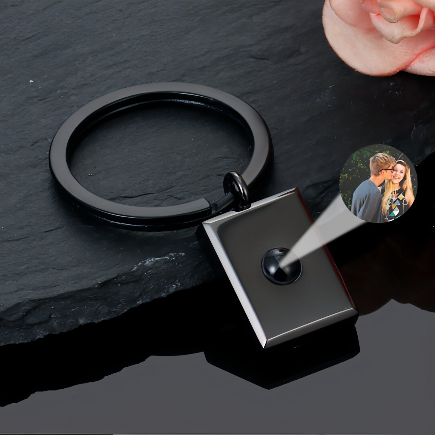 Customized Square Keychain Pendant with Bracelet & Projection Photo