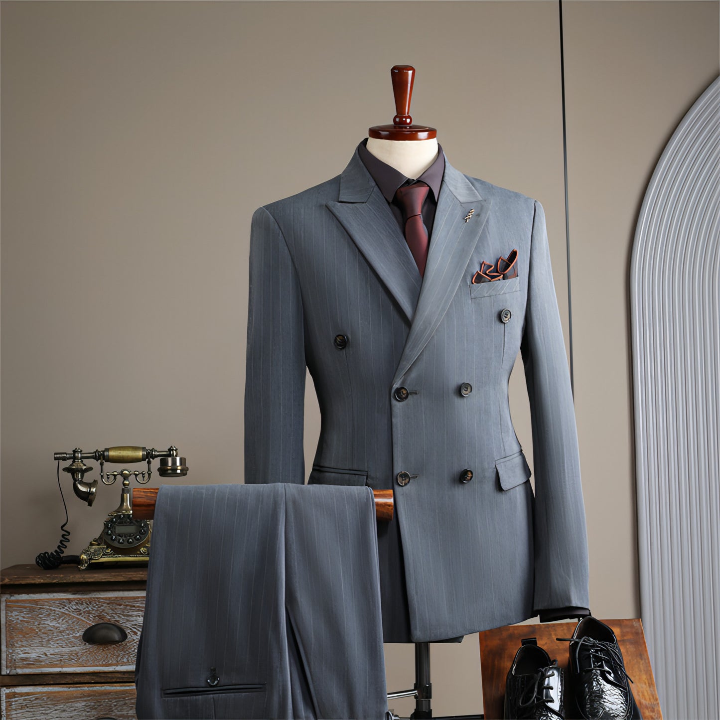 Double Breasted Stripes Suit Men's Suits