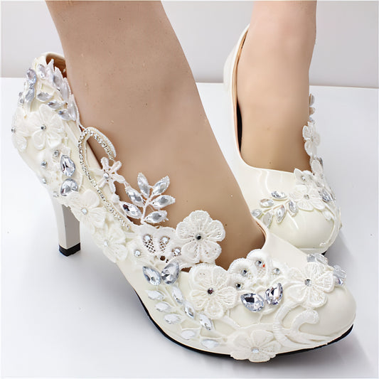 Oversized Women's White Shoes Round Toe Leather