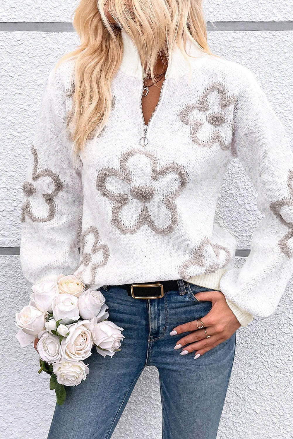 Sweater White Contrast Flower Half Zipper Stand Pesh