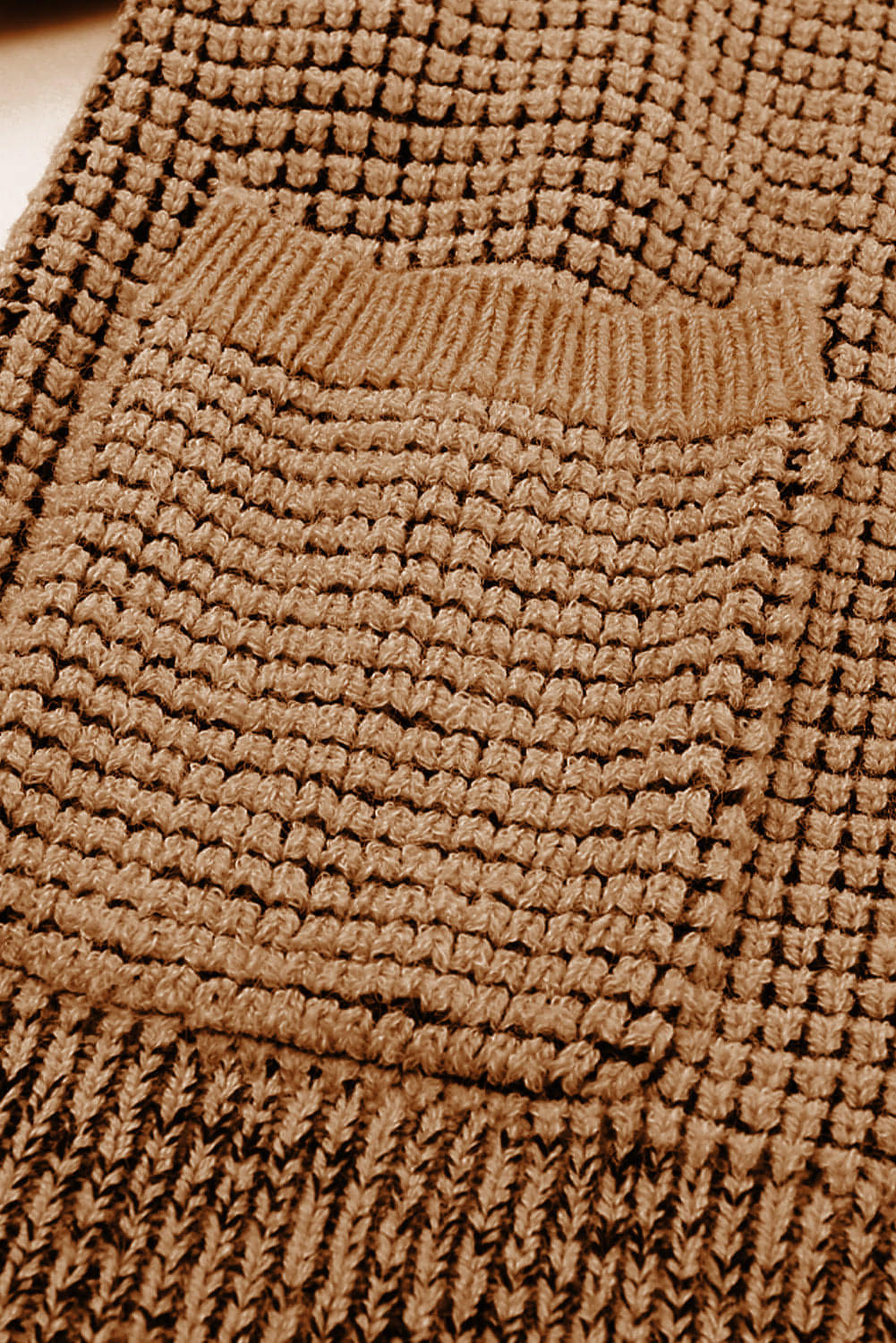 Brauner, grob gestrickter Cardigan mit übergroßem Kragen und Waffelmuster