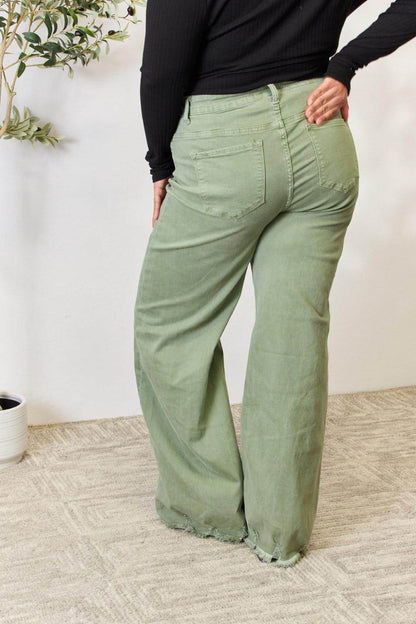 RISEN Jeans mit weitem Bein und ungesäumtem Saum in voller Größe