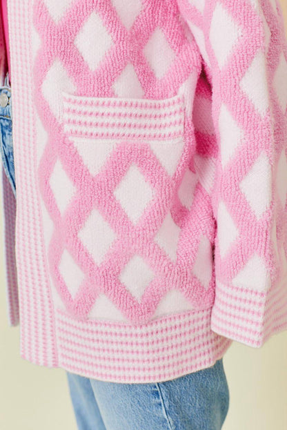 Cardigan con tasca frontale aperta in maglia con motivo a rombo rosa