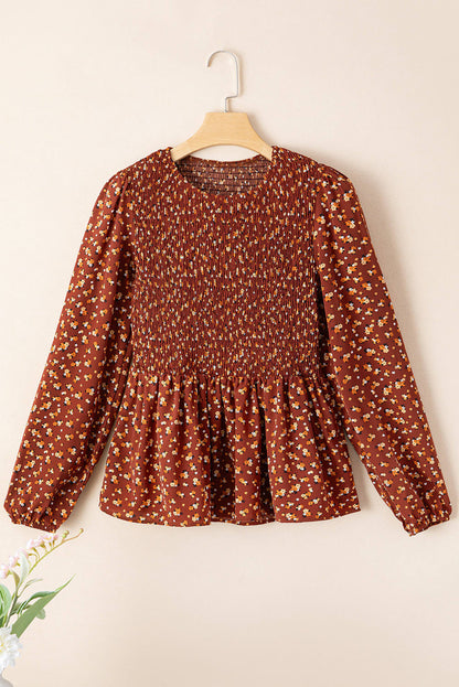 Blusa peplum con volantes y busto fruncido con estampado floral estilo boho