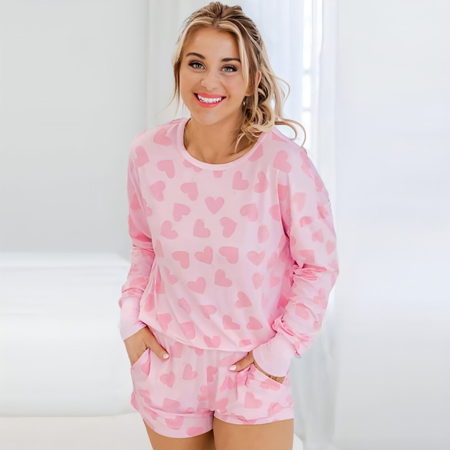 Pijama de dos piezas para mujer con estampado en forma de corazón