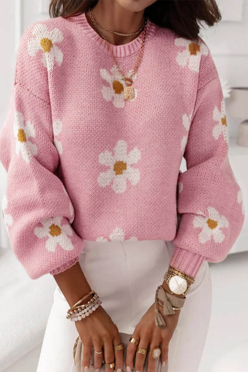 Maglione con spalle scese con motivo floreale rosa