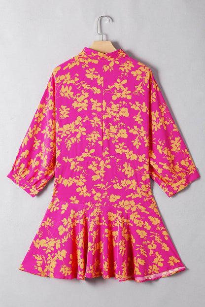 Vestido túnica corto fluido con cordón y estampado floral rosa