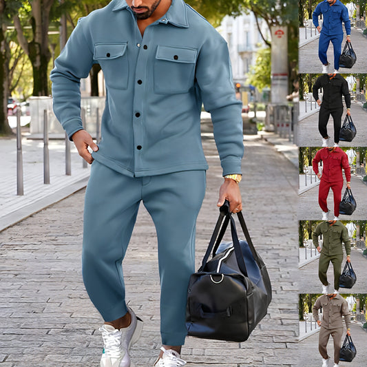 Um traje de coloração sólida de camurça de camurça de peito único de traje de duas peças (tracksuit)