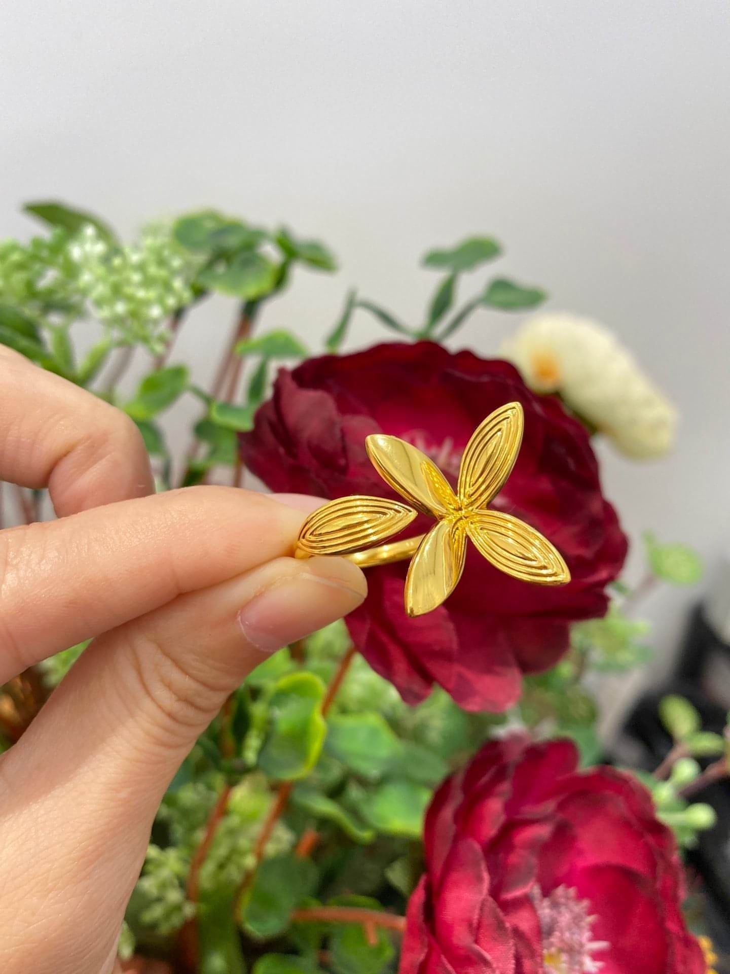 Pure Gold Foot 999 Gold Butterfly Flower Ring Weighs