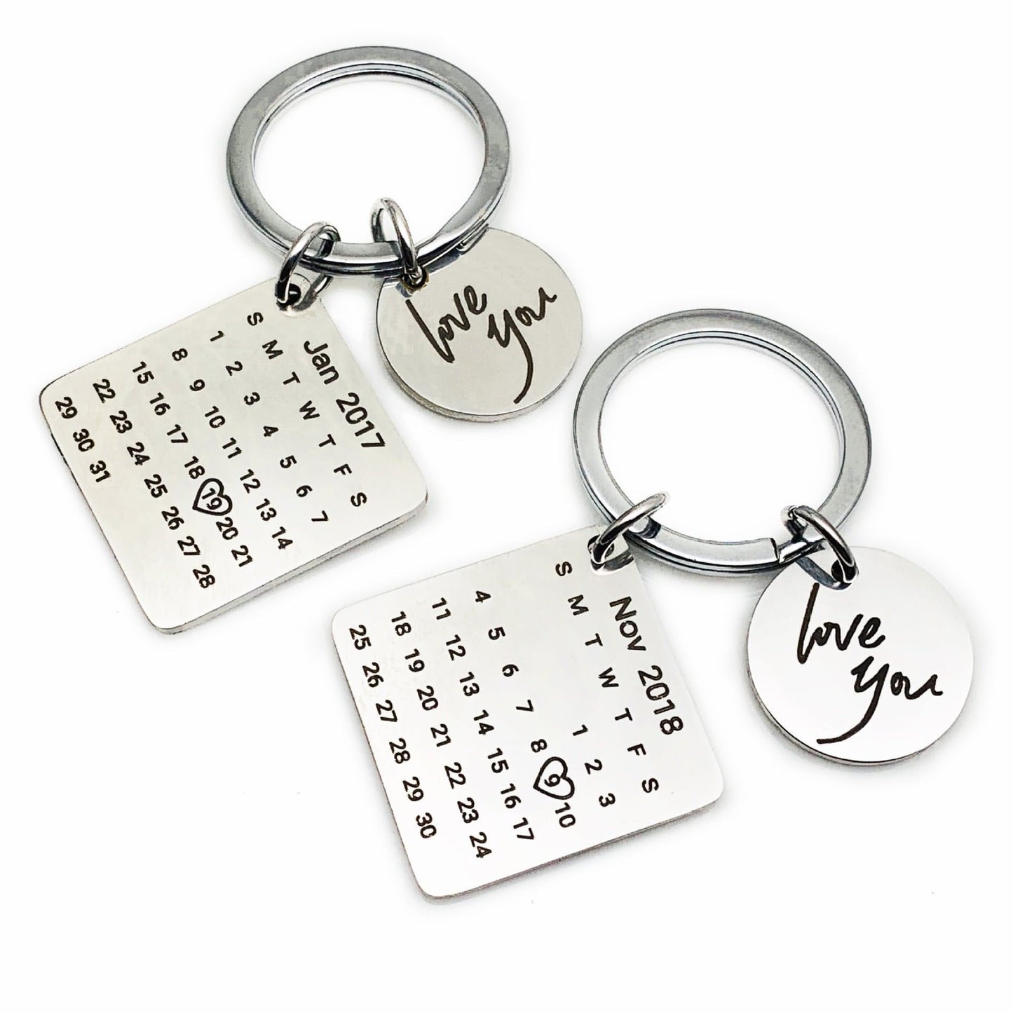 Personalized Calendar Keychain – Custom Date Engraved Keyring for Couples & Gifts