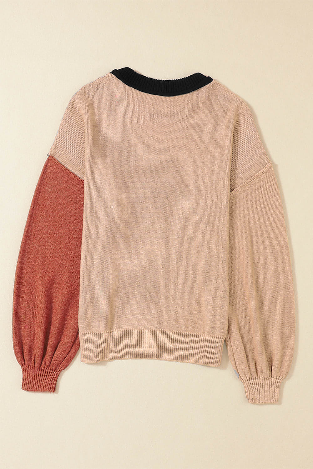 Schwarzer Colorblock-Pullover mit Bischofsärmeln und geripptem Saum