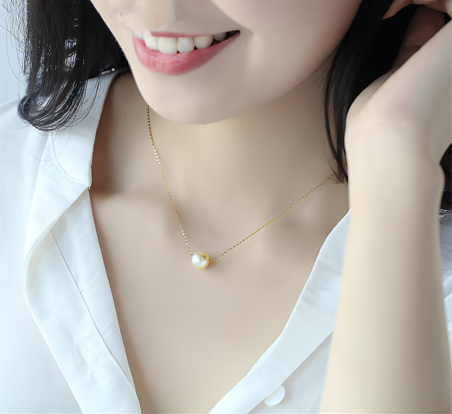 Perfect Round Glare Necklace Seawater Pearl Pendant