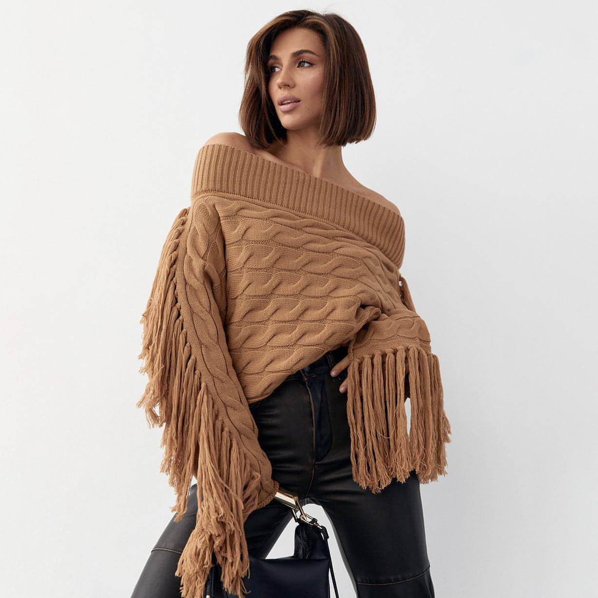 A Pure Color Elegant Style Woolen Tassel Design Sweater  Women