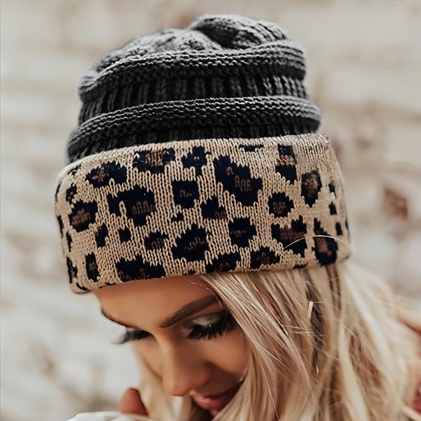 Ladies Autumn Winter Leopard Print Cuffed Acrylic Knitted Hat