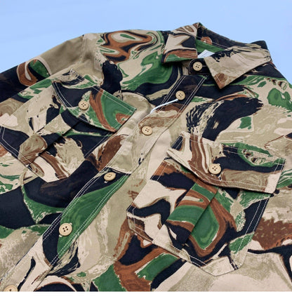 Hermosa camisa de vestir de camuflaje para hombre