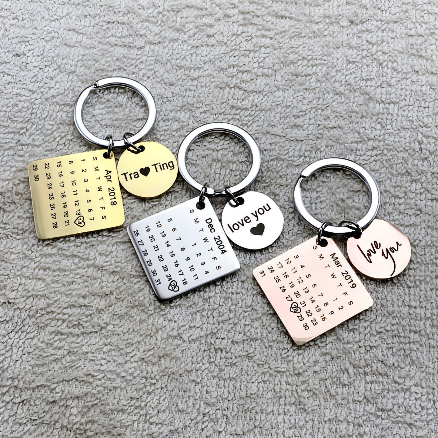 Personalized Calendar Keychain – Custom Date Engraved Keyring for Couples & Gifts