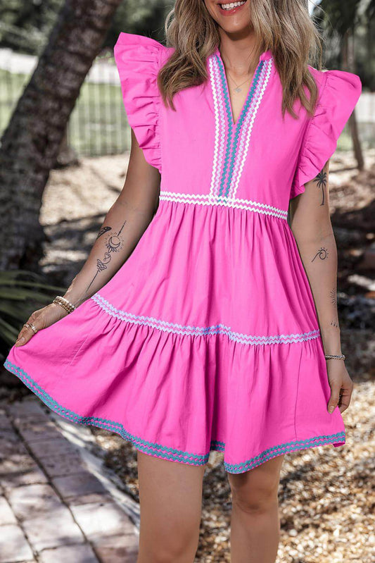 Erdbeerrosa Ric Rac Colorblock-Kleid mit Flatterärmeln und V-Ausschnitt