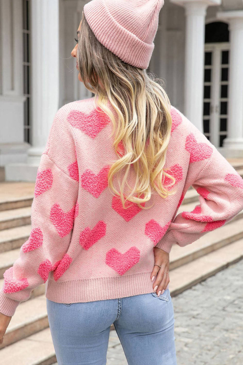 Suéter de punto jacquard con corazones en rosa claro para San Valentín