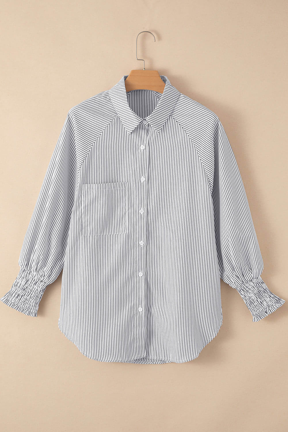 Camicia da fidanzato a righe con risvolto smock e tasca