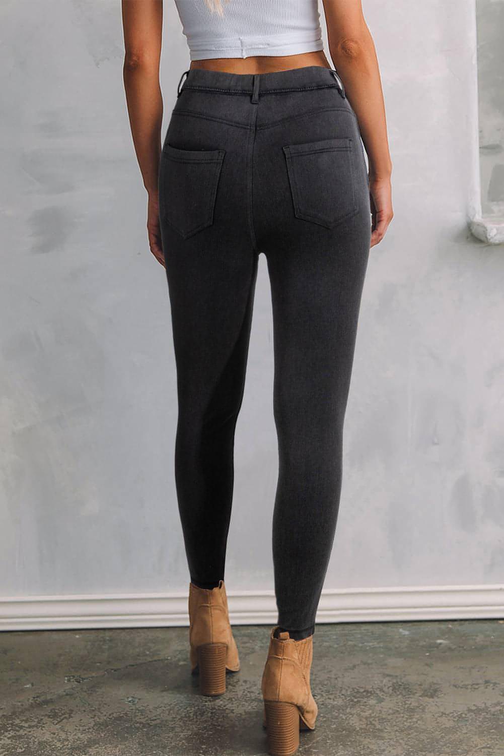 Schwarze Skinny-Fit-Jeans mit knöchelhohem Bund