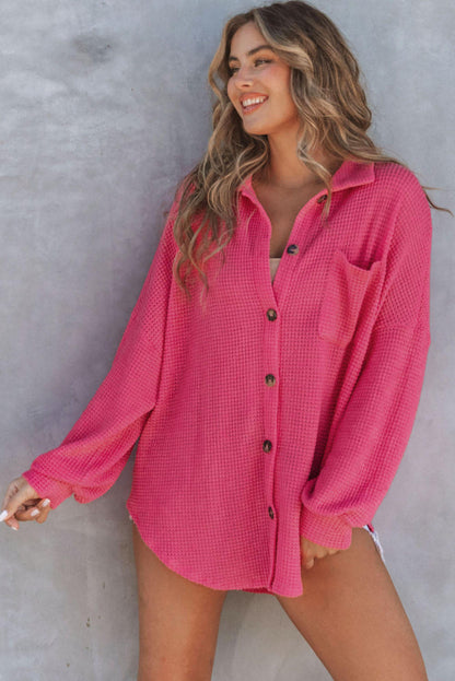 Camisa informal con botones y tejido gofre en color rosa